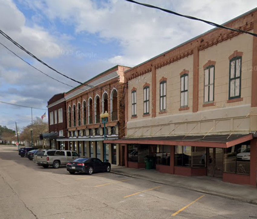 Cafe & Bank Buildings (Main Streetscape)