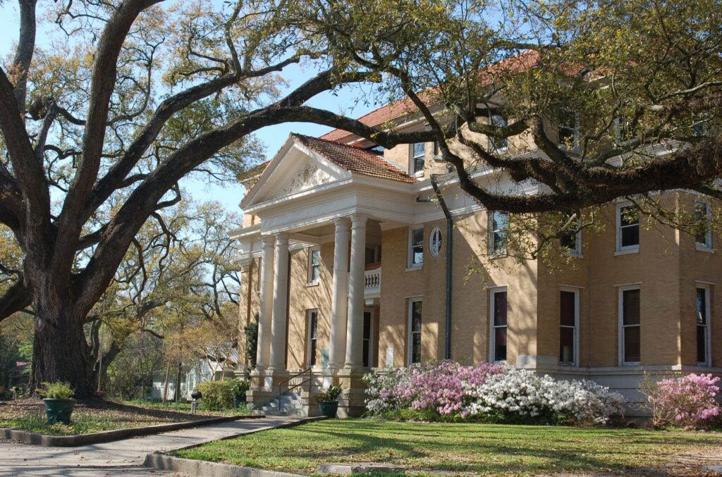 Plaquemine City Hall (Beaux Arts)